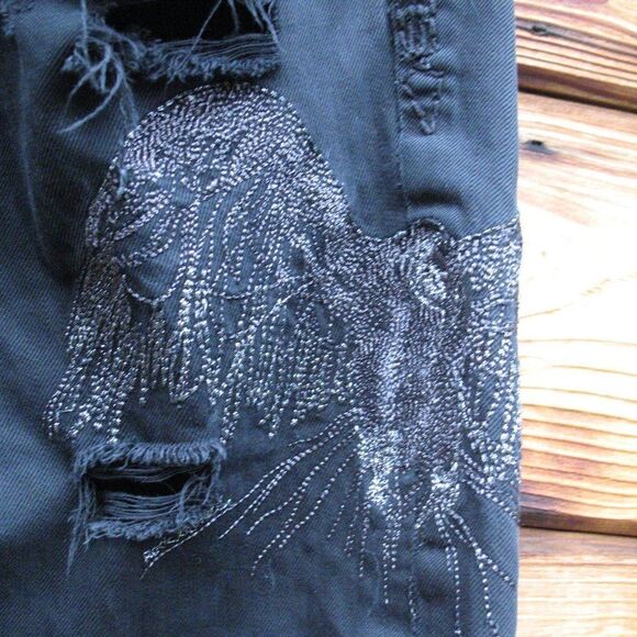 Rock Revival Mens Distressed Wing Embroidered Shorts - Picture 7 of 14